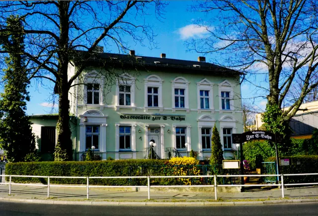 BookNoFees: Restaurant – Restaurant „Zur S-Bahn“ – Berlin – Restaurant „Zur S-Bahn“, Foto 2