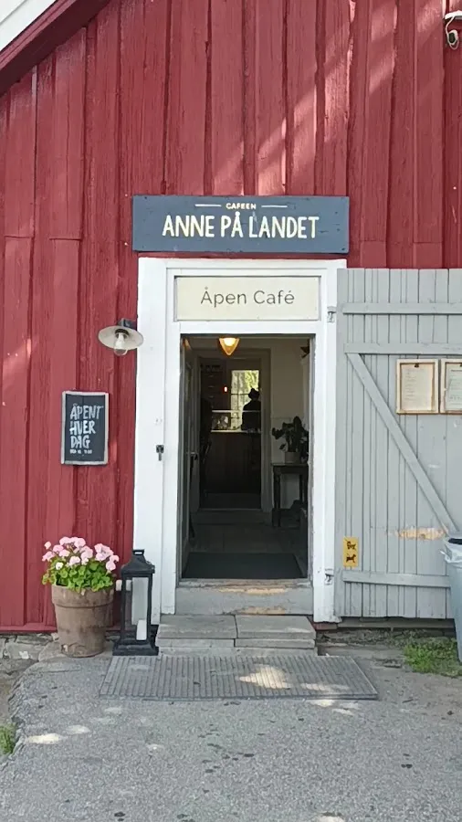 BookNoFees: Café – Anne på landet – Oslo – Anne auf dem Land, Foto 3