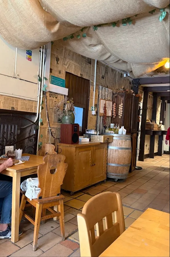 BookNoFees: Restaurant – Viecha U sedliaka – Bratislava – Gasthaus „U sedliaka“, Foto 2