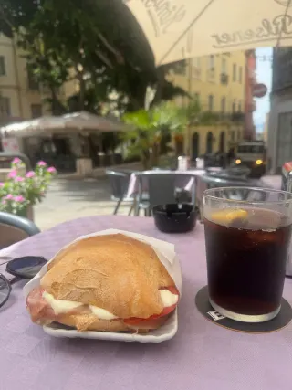Café – BookNoFees: Foto aus der Bewertung von Jens Scafarti zu Moka Domus