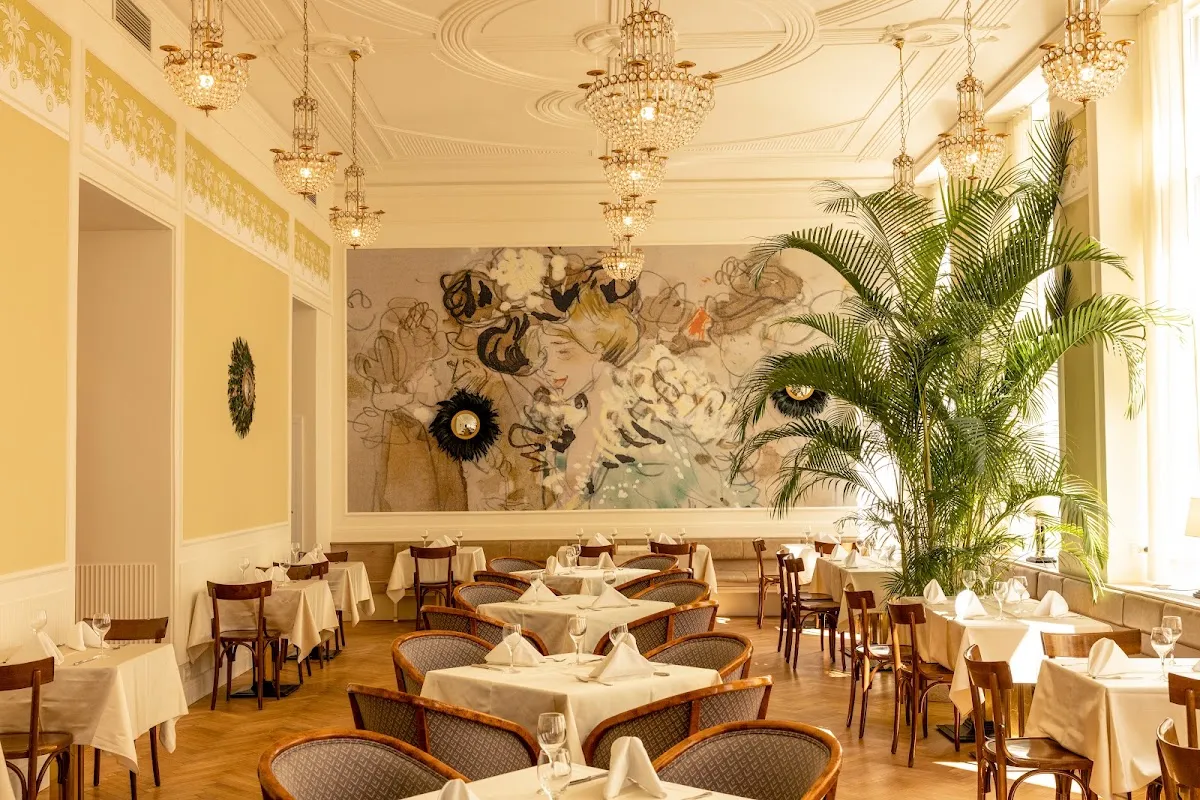 BookNoFees: Café – Kavarna Union – Ljubljana – Café Union, Foto 1