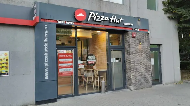BookNoFees: Restaurant – Pizza Hut Delivery – Bucharest – Pizza Hut Lieferservice, Foto 2