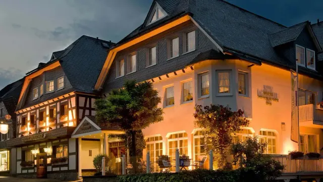 BookNoFees: Sauerländer Hof, Hallenberg