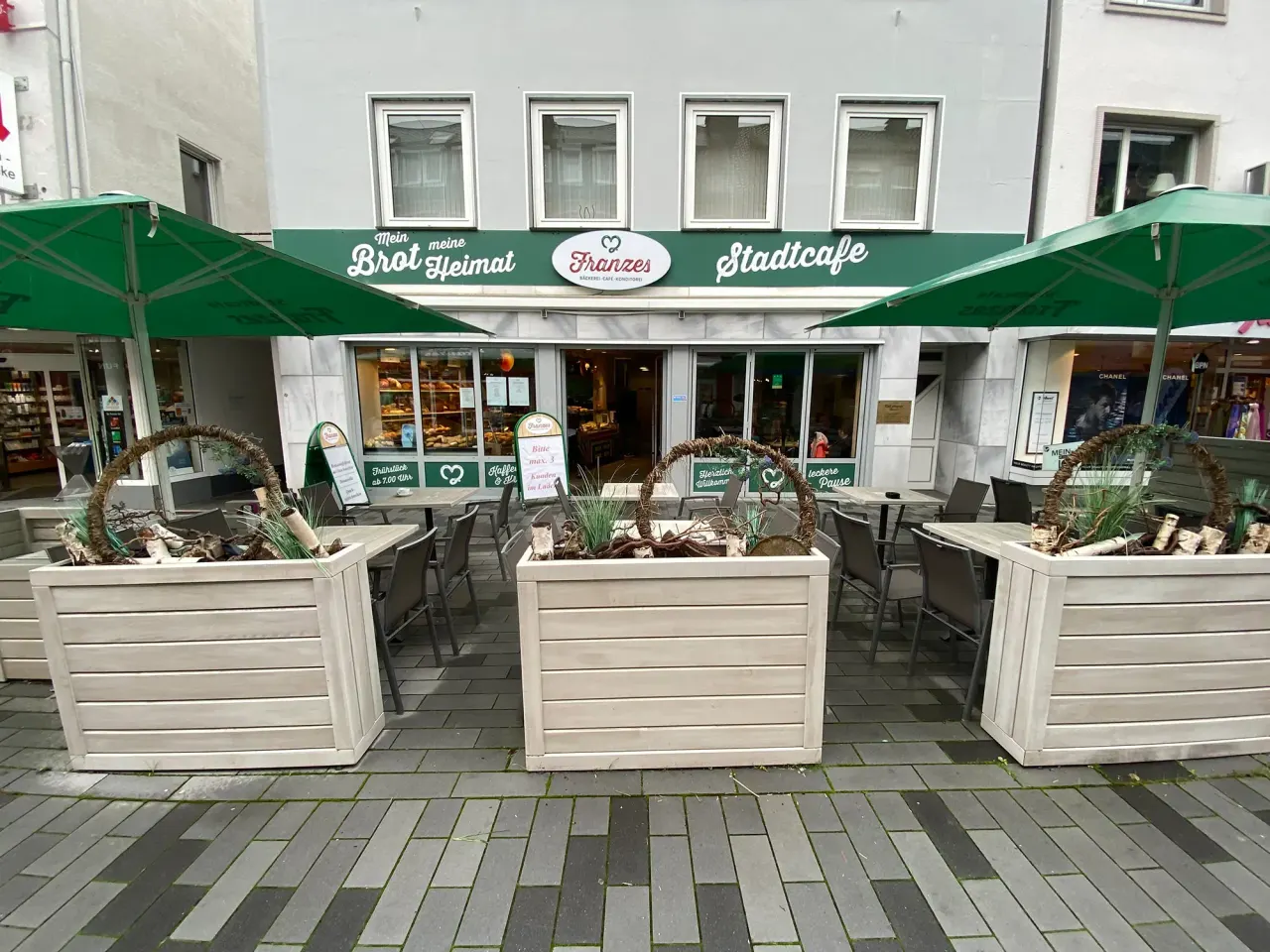 BookNoFees: Bäckerei – Bäckerei & Café Franzes – Meschede – Bäckerei & Café Franzes, Foto 1