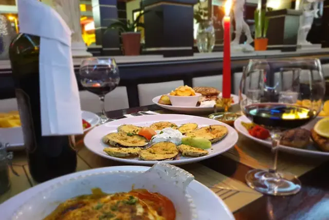 BookNoFees: Restaurant – Pathos – Berlin – Pathos, Foto 2