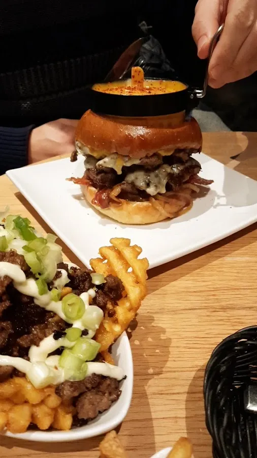 BookNoFees: Restaurant – BaseBurger Restaurant – Bochum – BaseBurger Restaurant, Foto 3