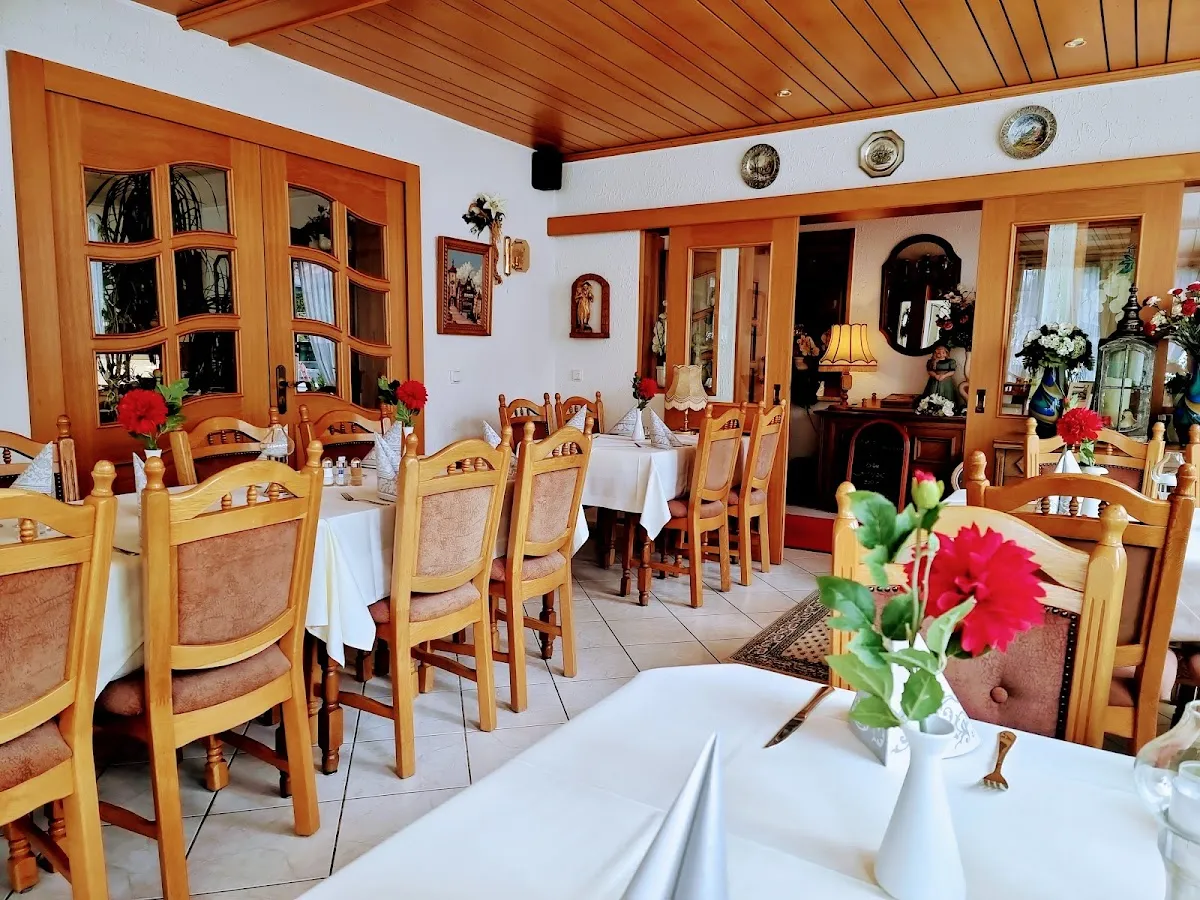 BookNoFees: Restaurant – Hubertushof Gaststätte – Olpe – Hubertushof Gaststätte, Foto 1