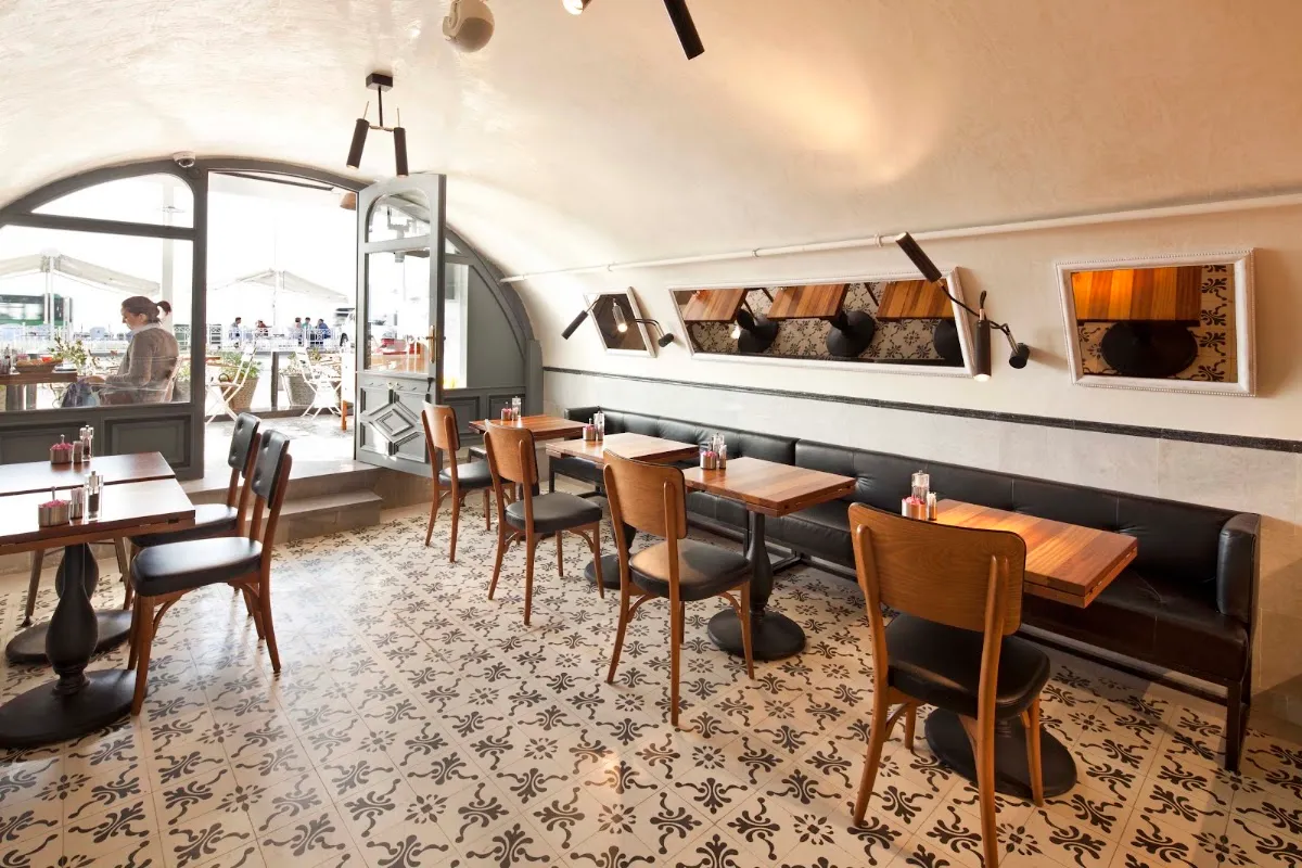 BookNoFees: Restaurant – Emirgan Sütiş – Istanbul – Emirgan Sütiş, Foto 1
