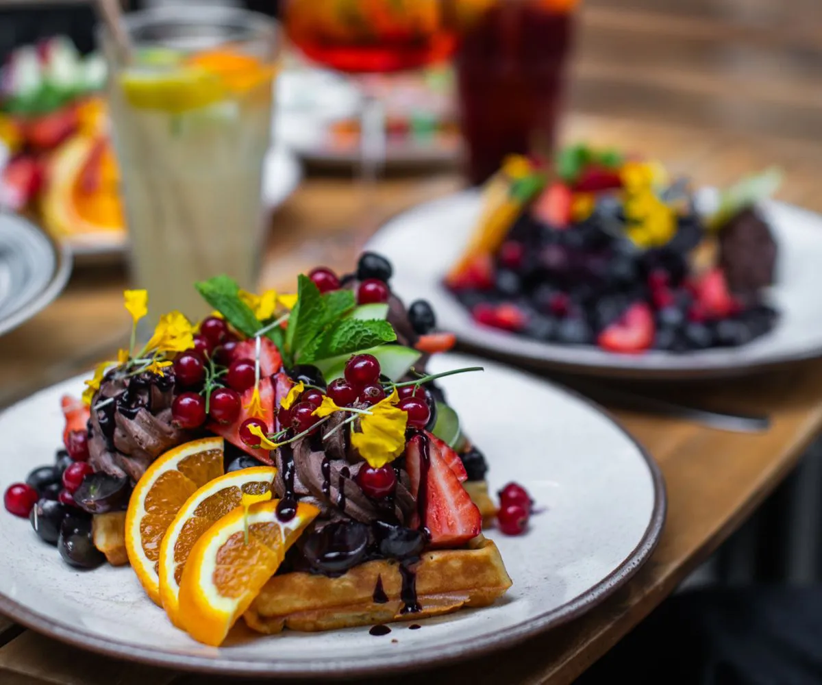 BookNoFees: Café – Blueberry Brunch – Budapest – Heidelbeer-Brunch, Foto 1