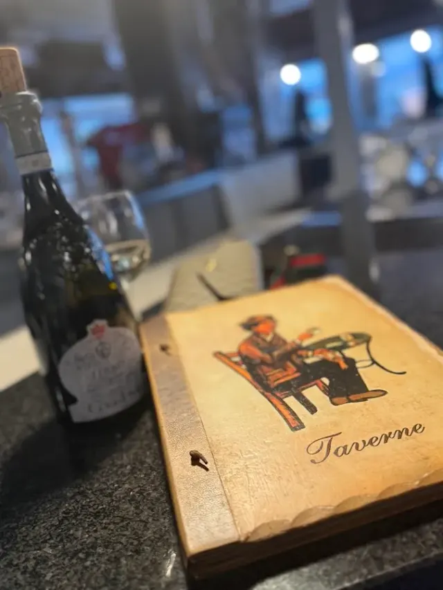 BookNoFees: Restaurant – Nico's Taverne – Recklinghausen – Nicos Taverne, Foto 2