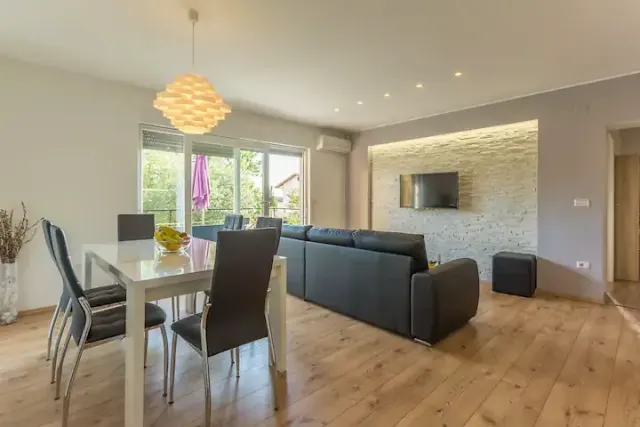 BookNoFees: Ferienwohnung Nives in Pula, bis zu 6 Personen – Pula