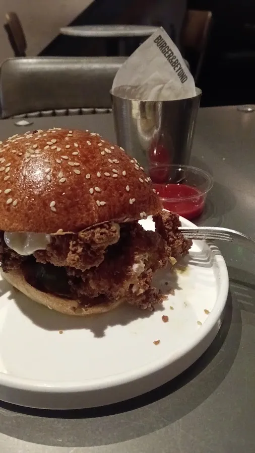 BookNoFees: Restaurant – Burger & Beyond – London – Burger & mehr, Foto 2