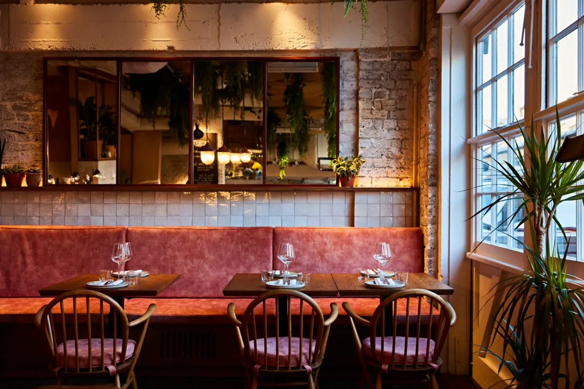 BookNoFees: Restaurant – Carmel – London – Carmel, Foto 1