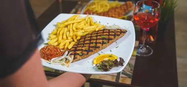 BookNoFees: Restaurant – Olympia Restaurant – Menden – Olympia Restaurant, Foto 2