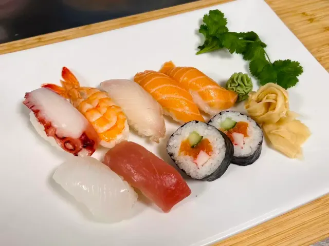 BookNoFees: Imbiss – Asahi Sushi – Stockholm – Asahi Sushi, Foto 2