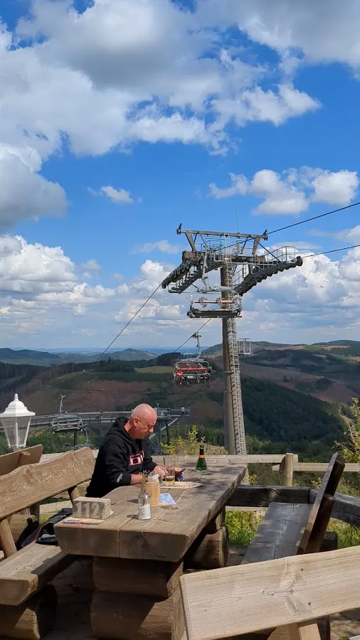 BookNoFees: Restaurant – Bobhaus – Winterberg – Bobhaus, Foto 3