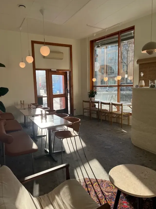 BookNoFees: Café – Ari's Corner – Stockholm – Aris Ecke, Foto 2