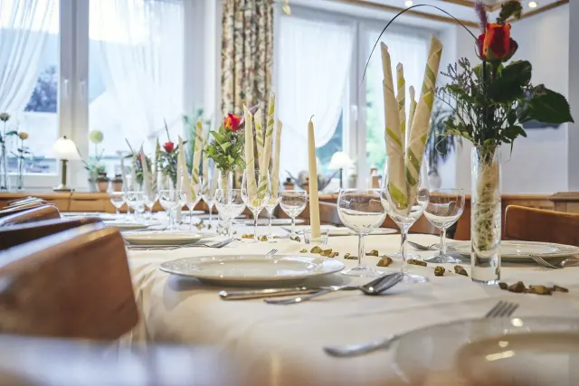 BookNoFees: Restaurant – Hotel Haus Rameil – Lennestadt – Hotel Haus Rameil, Foto 2