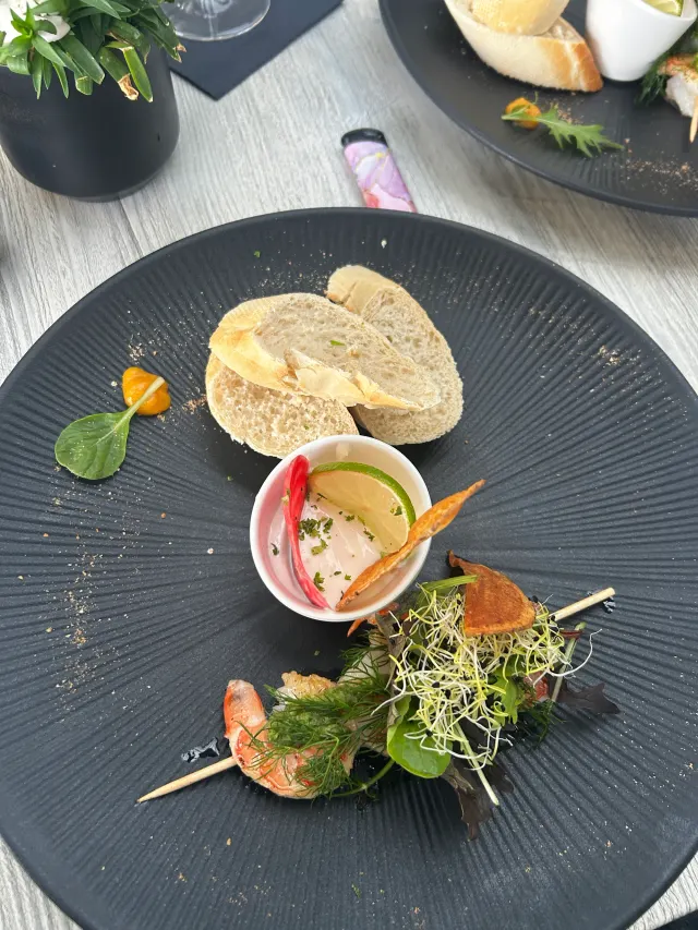 BookNoFees: Restaurant – Treibgut – Sundern-Langscheid, Foto 3