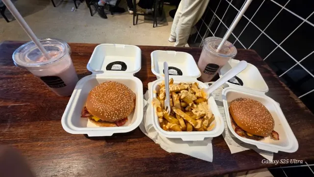 BookNoFees: Imbiss – Bleecker – London – Bleecker, Foto 2