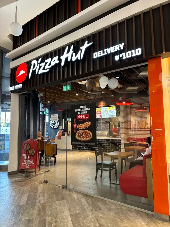 BookNoFees: Restaurant – Pizza Hut – Bucharest – Pizza Hut, Foto 1