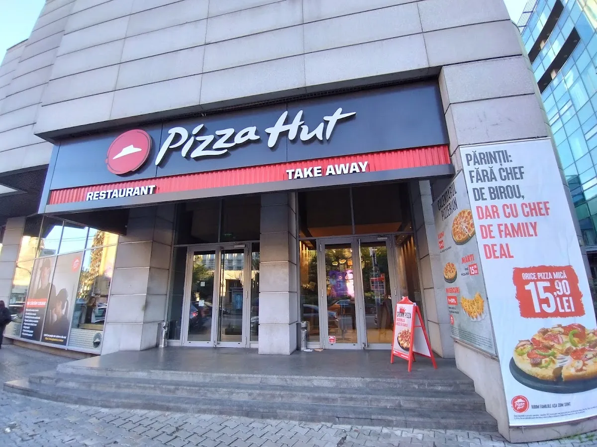 BookNoFees: Restaurant – Pizza Hut – Bucharest – Pizza Hut, Foto 1