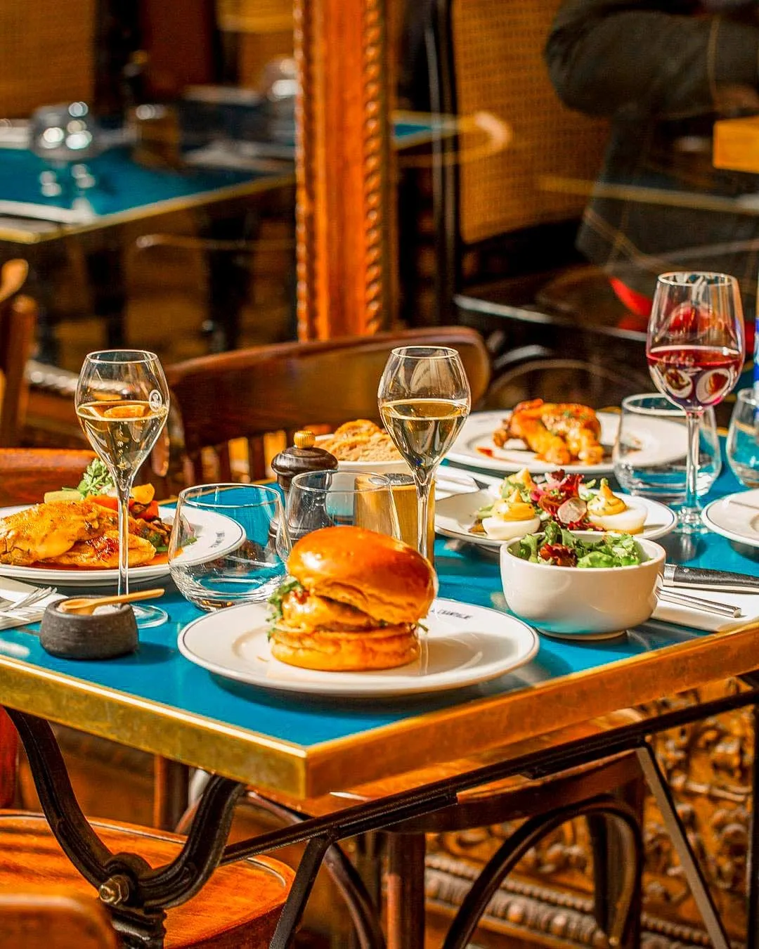 BookNoFees: Restaurant – Canard et Champagne – Paris – Ente und Champagner, Foto 1