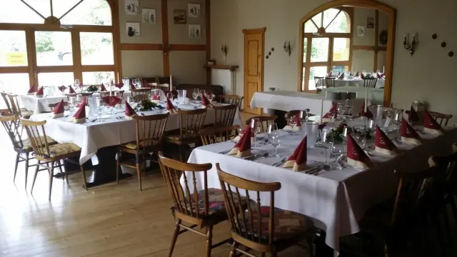 BookNoFees: Restaurant – Landgasthof Haus Felsenruh – Balve-Garbeck – Landgasthof Haus Felsenruh, Foto 3