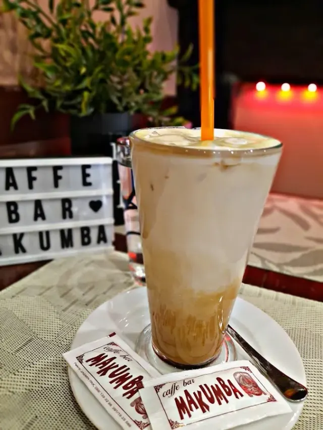 BookNoFees: Café – Cafe bar Makumba – Zagreb – Café-Bar Makumba, Foto 2