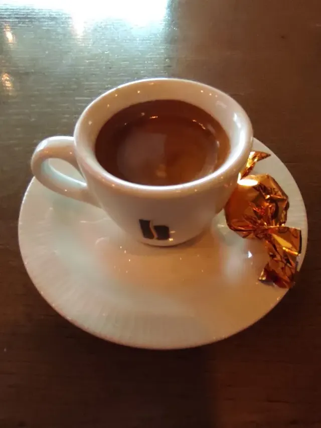 BookNoFees: Café – Caffe Sol – Belgrade – Caffe Sol, Foto 2
