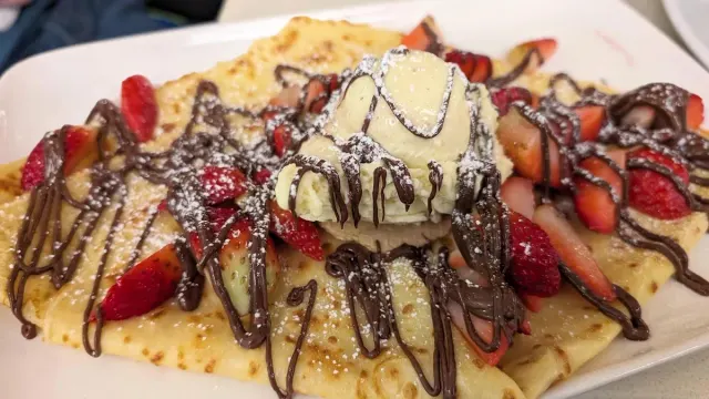 BookNoFees: Restaurant – Eiscafé Leone – Lüdenscheid – Eiscafé Leone, Foto 3
