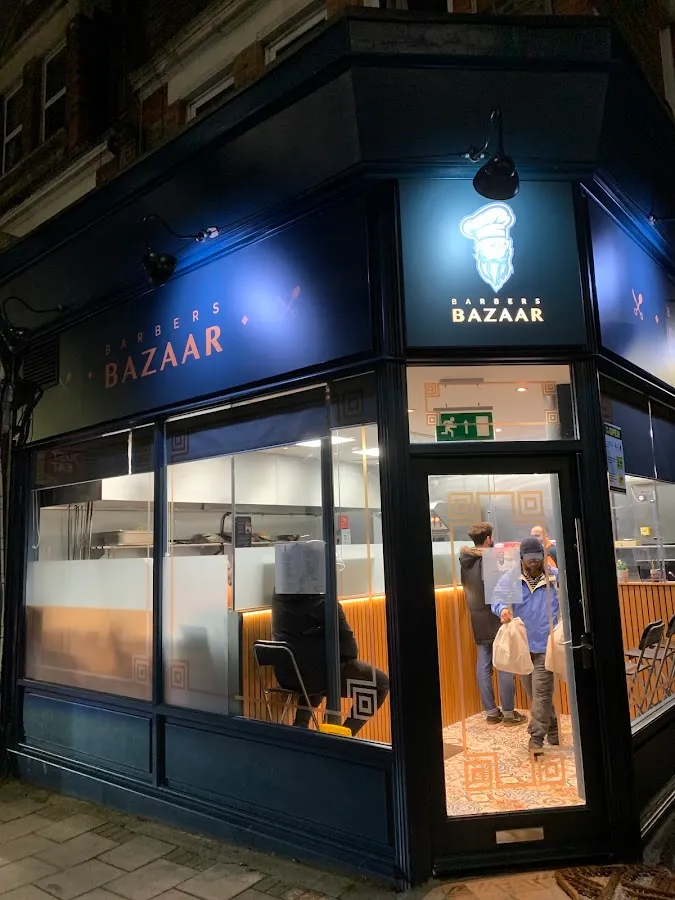BookNoFees: Restaurant – Barbers Bazaar – London – Friseur-Basar, Foto 1