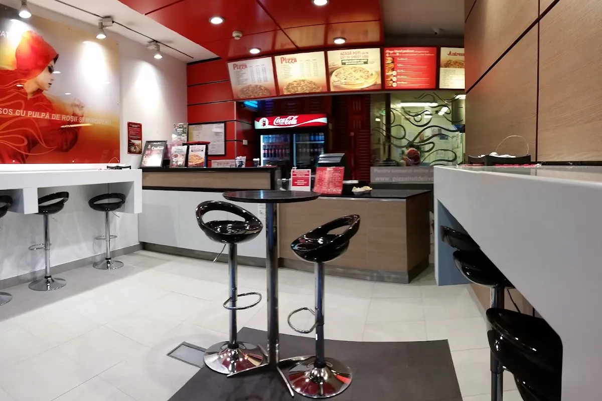 BookNoFees: Restaurant – Pizza Hut Delivery – Bucharest – Pizza Hut Lieferservice, Foto 1