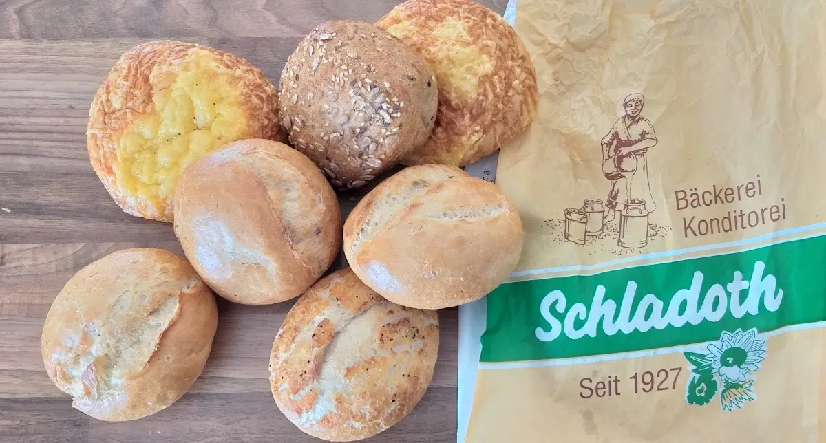 BookNoFees: Restaurant – Ernst Schladoth Bäckerei – Brilon – Ernst Schladoth Bäckerei, Foto 1