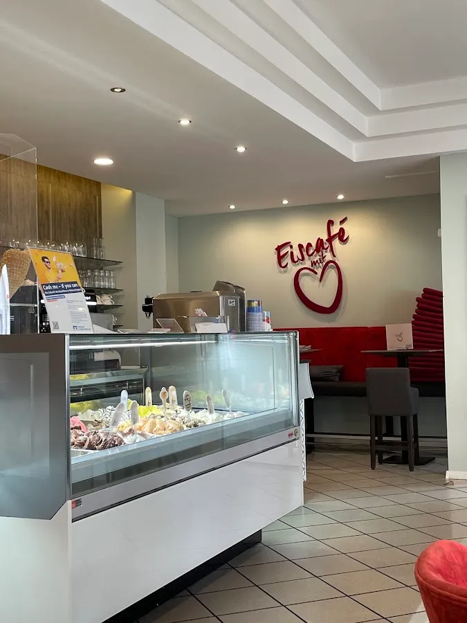 BookNoFees: Restaurant – Eiscafé mit Herz – Meinerzhagen – Eiscafé mit Herz, Foto 1