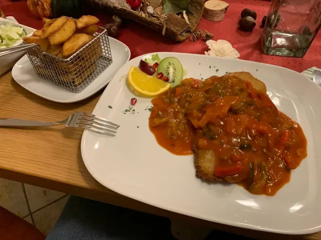 BookNoFees: Restaurant – Gasthaus Henrichs – Kirchhundem – Gasthaus Henrichs, Foto 2