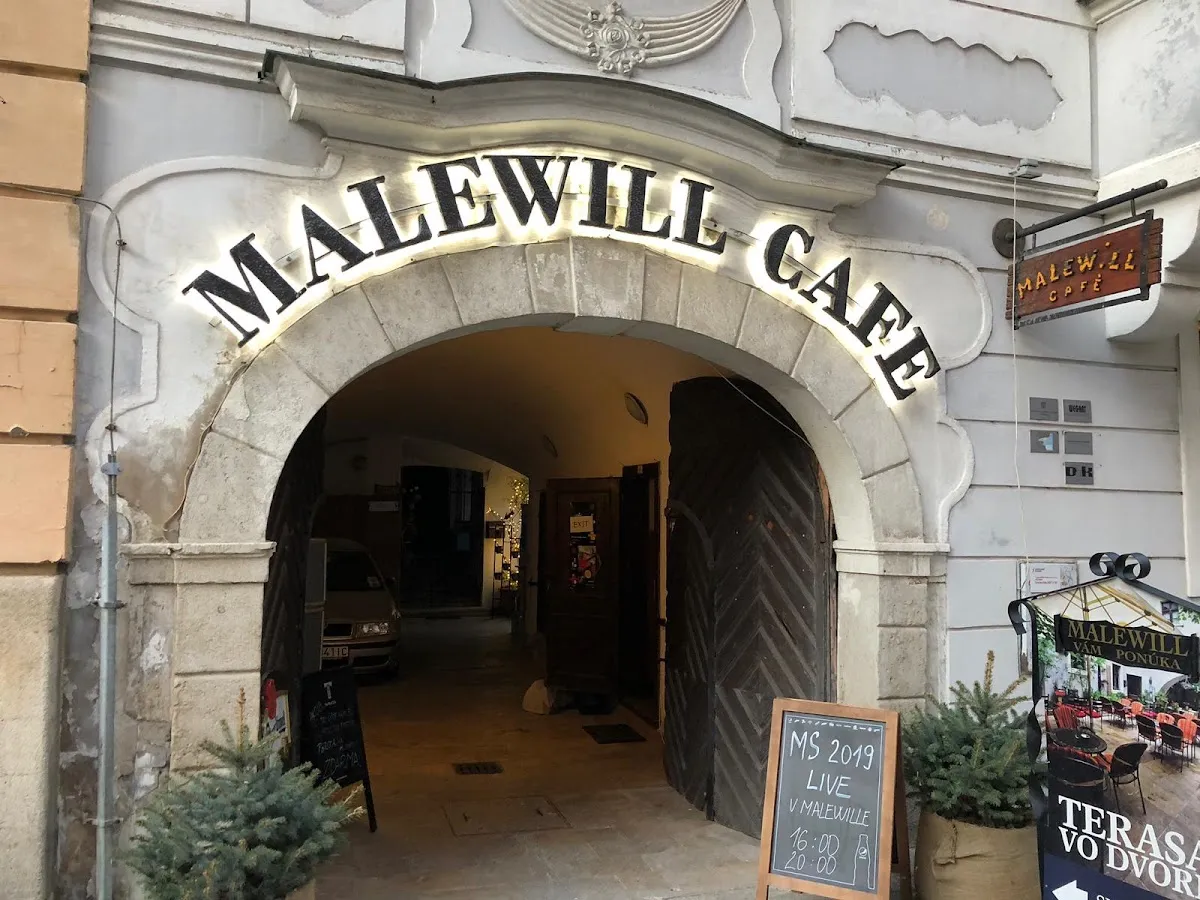BookNoFees: Café – Café Malewill – Bratislava – Café Malewill, Foto 1