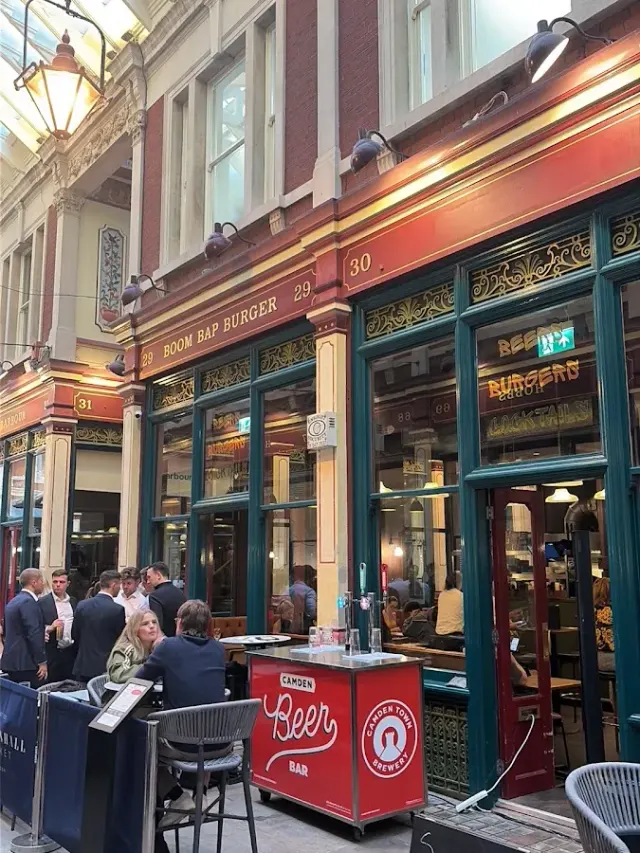 BookNoFees: Imbiss – Boom Bap Burger – London – Boom Bap Burger, Foto 2