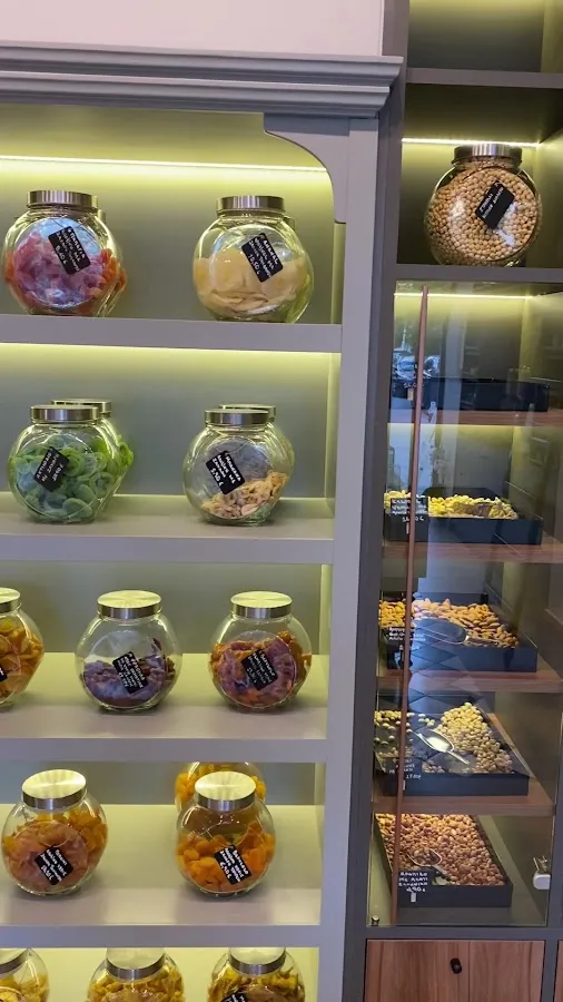 BookNoFees: Café – Cashew | Nuts, Chocolate, Coffee – Athens – Cashew | Nüsse, Schokolade, Kaffee, Foto 3