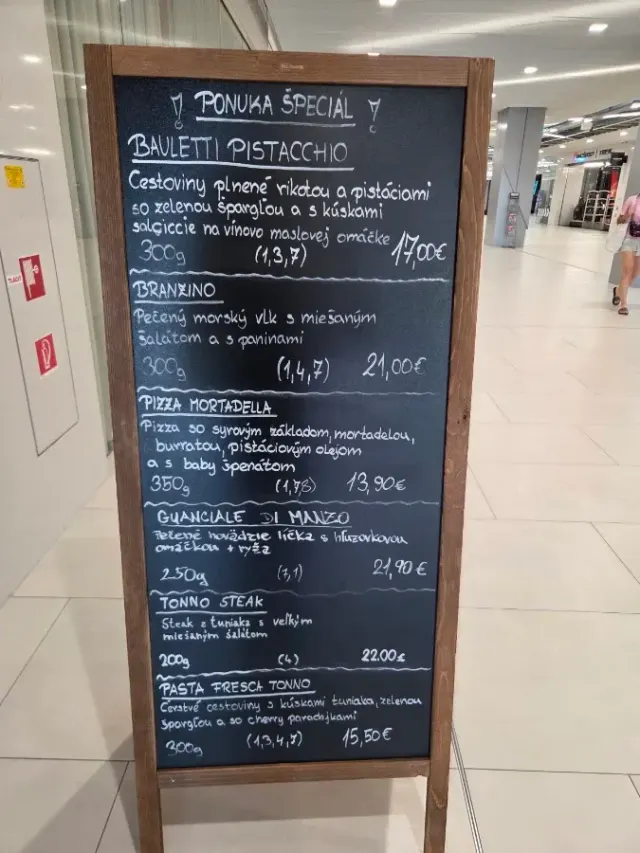 BookNoFees: Café – Certo "OC Tehelko" – Bratislava – Richtig: „OC Tehelko“, Foto 3