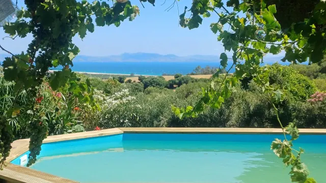 BookNoFees: Ruhige Villa mit eigenem Pool und Blick auf Afrika – Tarifa