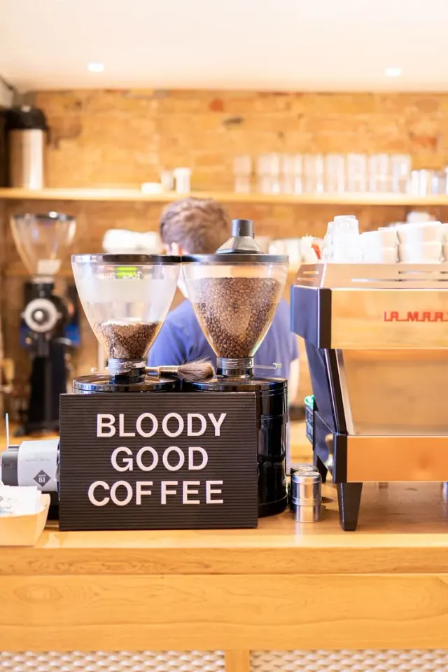 BookNoFees: Café – 19grams – Berlin – 19 Gramm, Foto 3