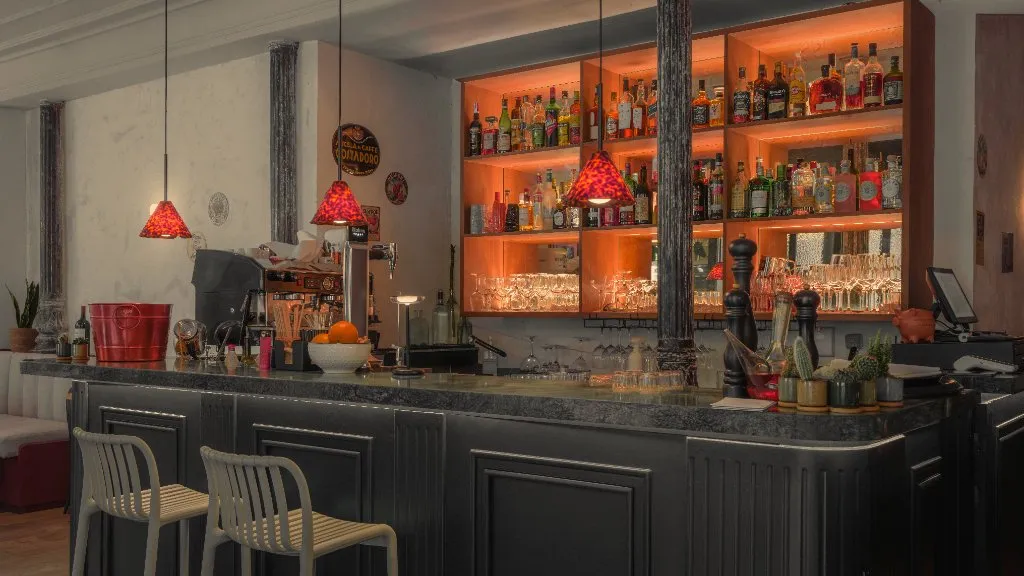 BookNoFees: Restaurant – D'oro – Madrid – Gold, Foto 1