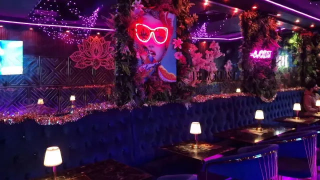 BookNoFees: Restaurant – Blacklist Lounge – London – Blacklist Lounge, Foto 3