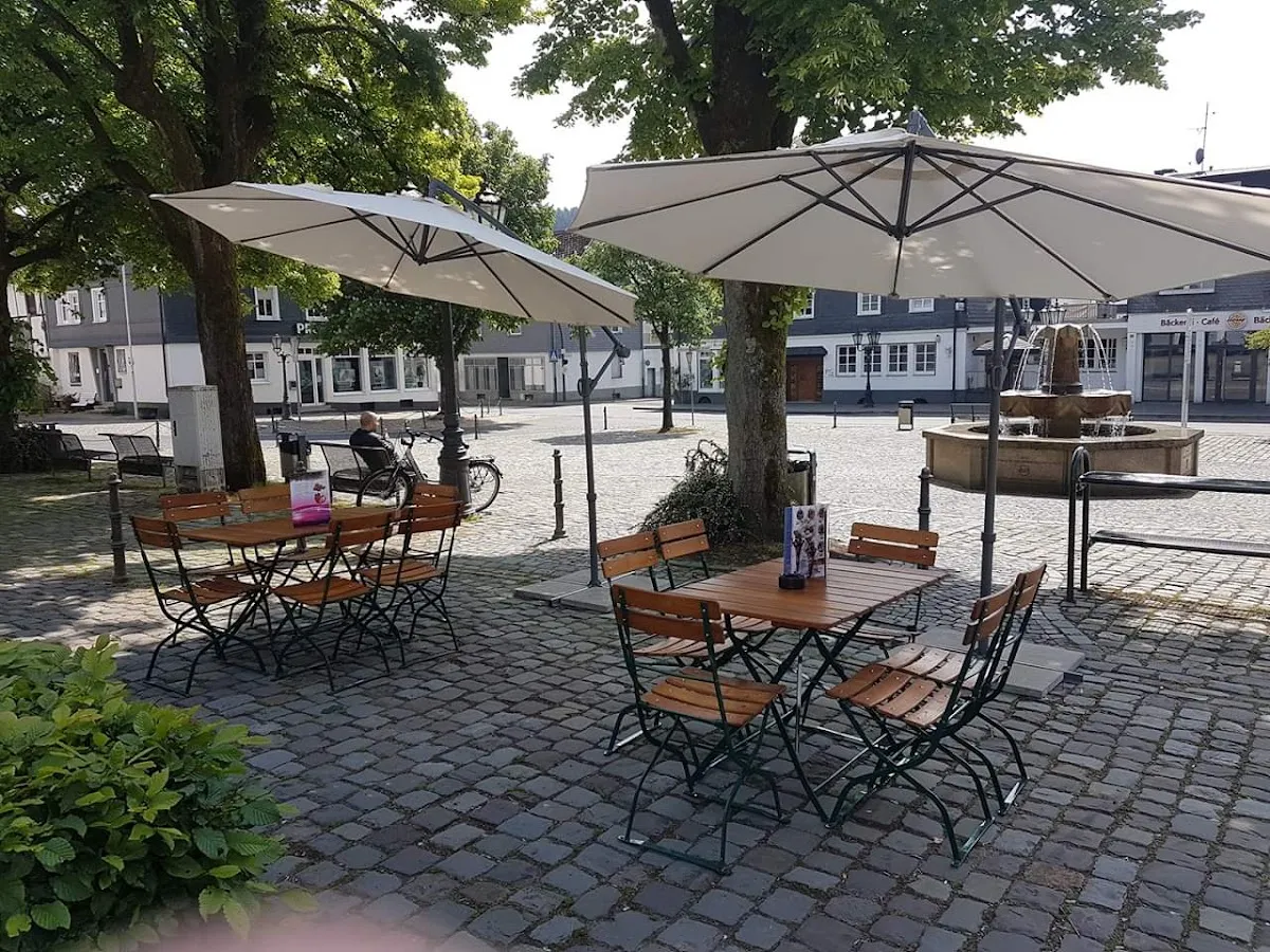 BookNoFees: Restaurant – Eiscafe San Remo – Drolshagen – Eiscafé San Remo, Foto 1