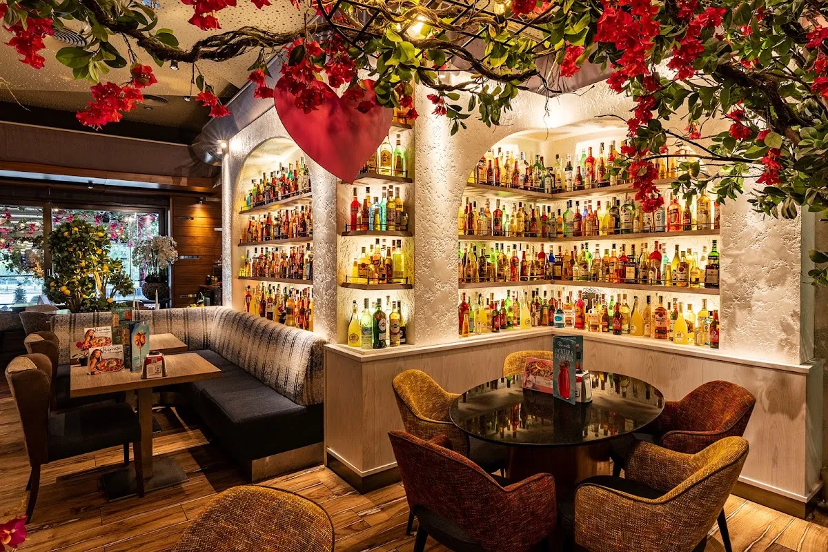 BookNoFees: Restaurant – Burrata Italiana – Sofia – Italienische Burrata, Foto 1
