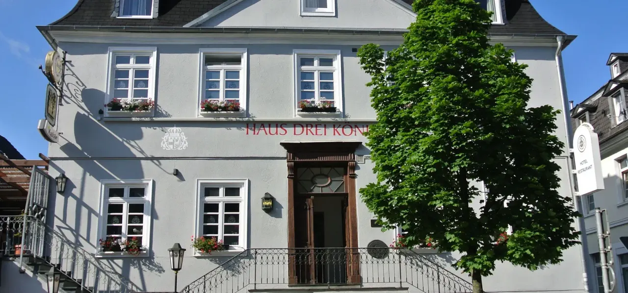 BookNoFees: Restaurant – Haus Drei Könige – Balve – Haus Drei Könige, Foto 1