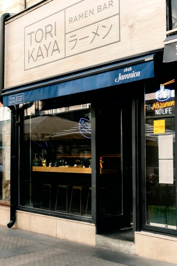 BookNoFees: Restaurant – Torikaya ramen – Zagreb – Kürbis-Ramen, Foto 1