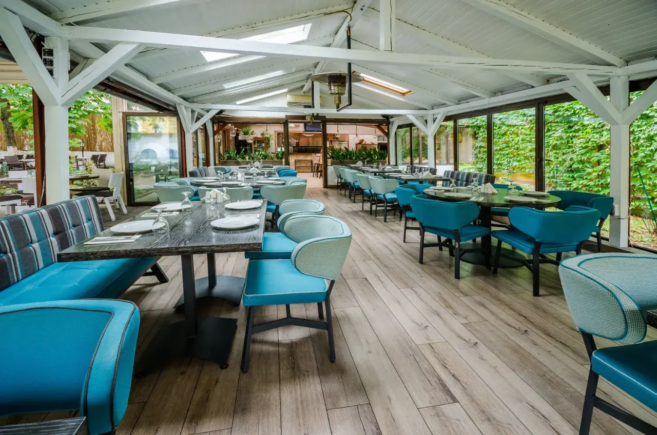 BookNoFees: Restaurant – Olympos – Prague – Olympos, Foto 1