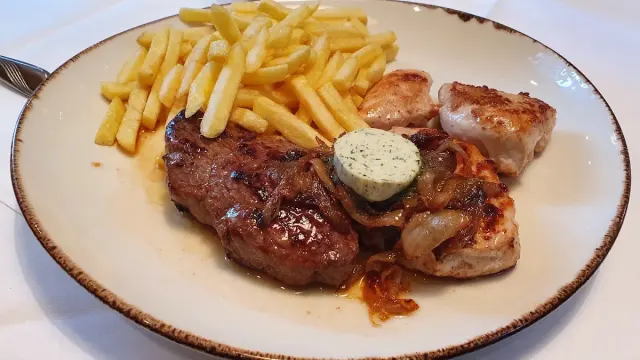 BookNoFees: Restaurant – Haus Mayweg – Altena – Haus Mayweg, Foto 2